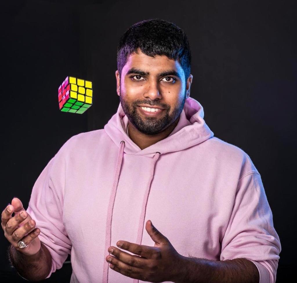 Hire a Magician in London and Across the UK