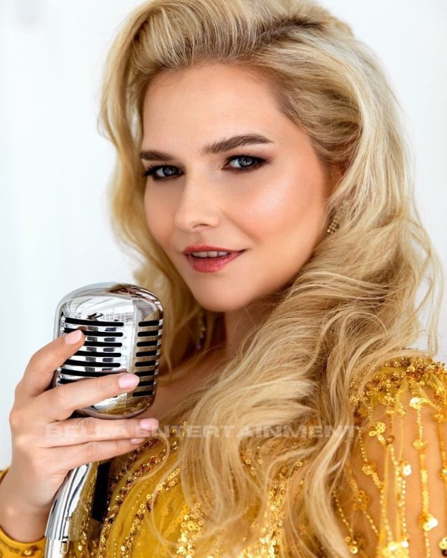 Singer for Hire in the UK

Add unforgettable live music to your event with a talented singer for hire in the UK. Bella Entertainment offers professional vocalists perfect for weddings, corporate events, and private gatherings. Our singers deliver captivating performances across genres, creating the perfect ambiance for any occasion.

Visit our website at  https://bella-entertainment.co.uk/ to learn more. Text or call us at +6287818092121 

#SingerUK #BellaEntertainment #LiveMusicUK #UKEvents #eventsinger 
#entertainmentforhireuk #entertainmentlondon #ukentertainment #londonentertainment #hireentertainersuk #hireentertainerslondon #bellaentertainment #ukpartyentertainment #londonpartyentertainment #ukcorporateentertainment #londoncorporateentertainment #ukweddingemtertainment #londonweddingentertainment